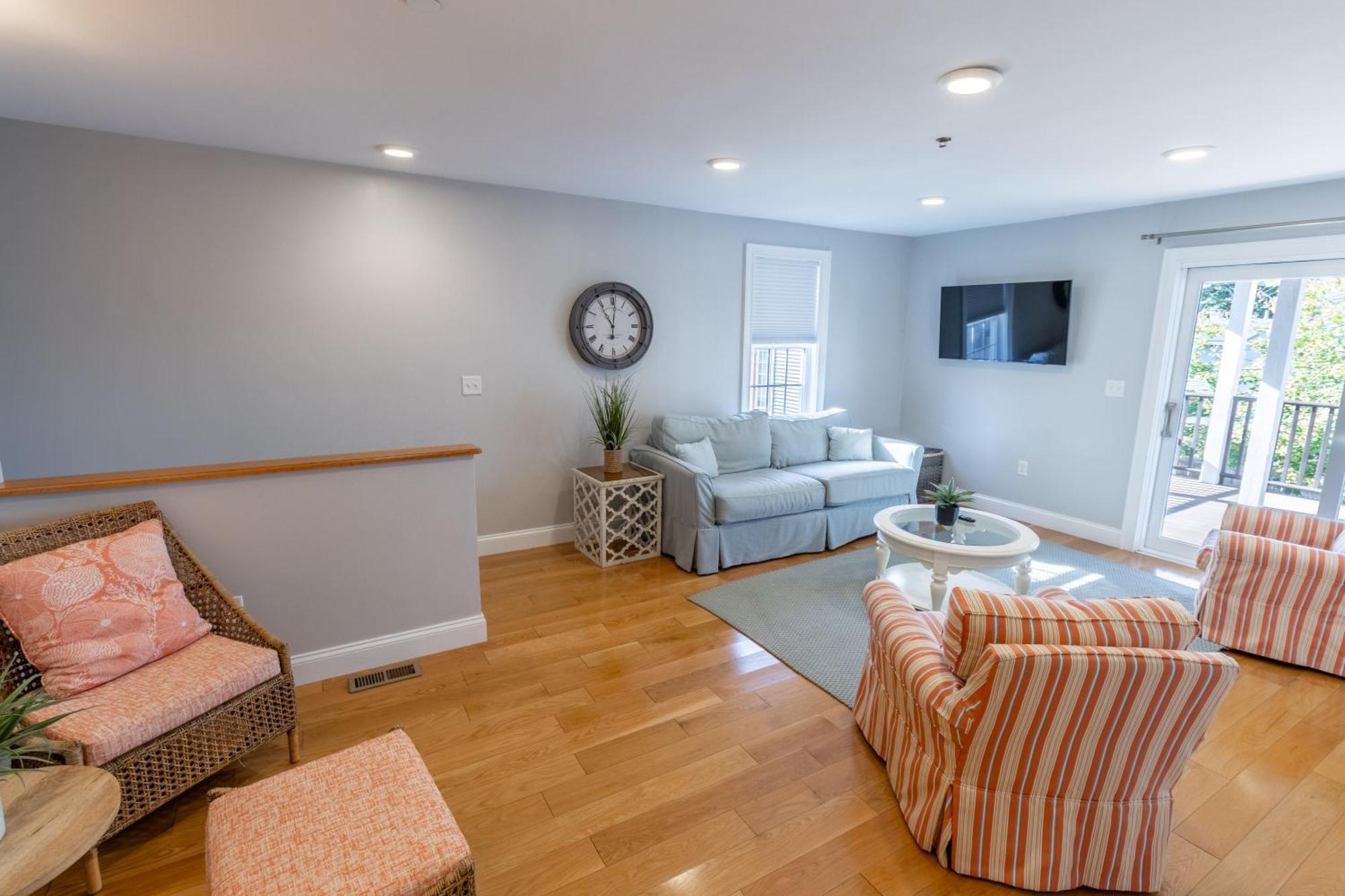 Апартаменты The Newport Lofts - 617 Thames Street Экстерьер фото